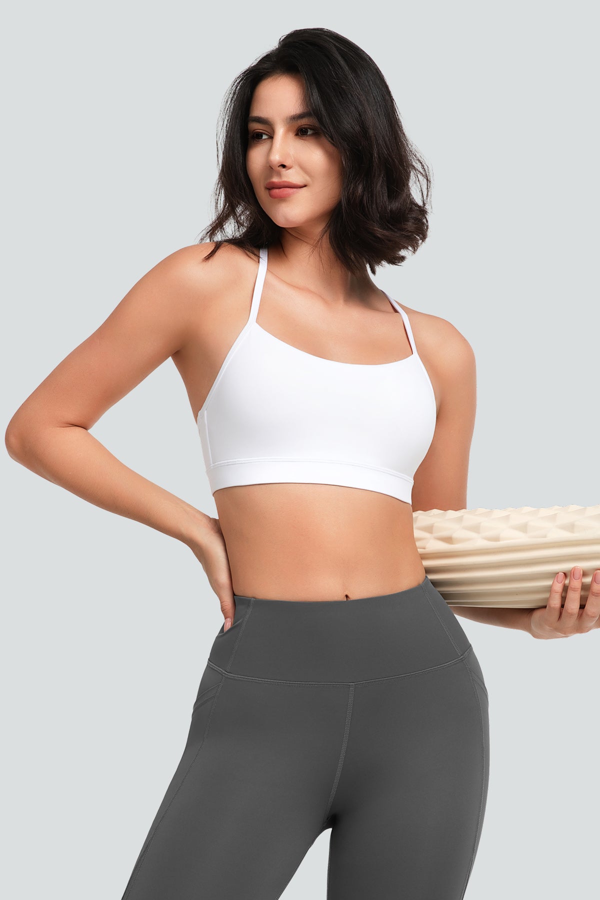 Sujetador de yoga con relleno y tirantes y escote redondo para mujer | Sujetador deportivo de sujeción ligera
