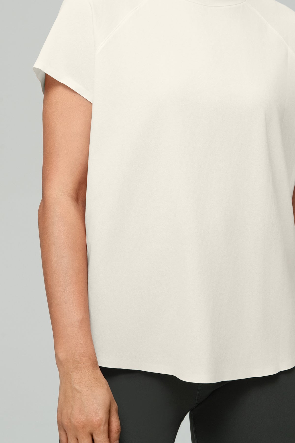 Camiseta cómoda de color liso con espalda de malla en cualquier lugar