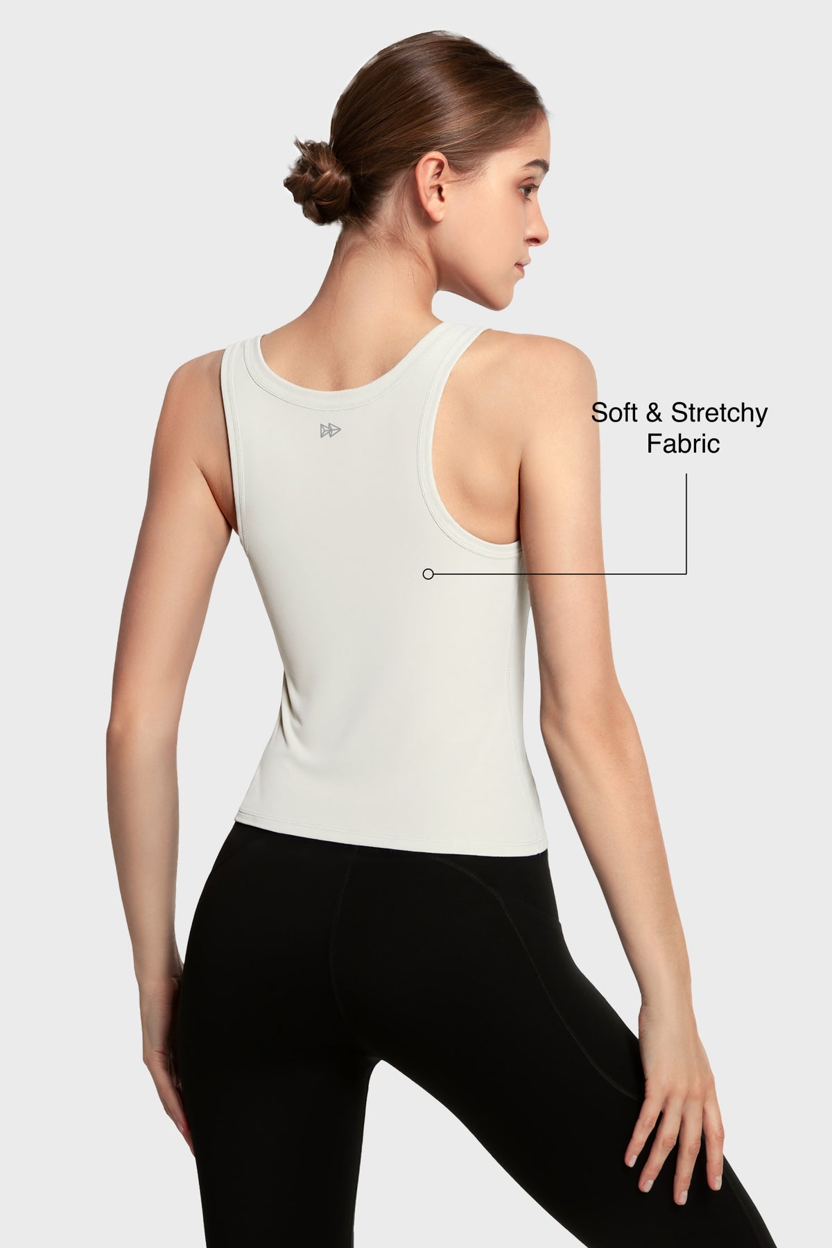 Canotta sportiva da donna Anywhere con scollo a V e coppe cucite | Canotta quotidiana