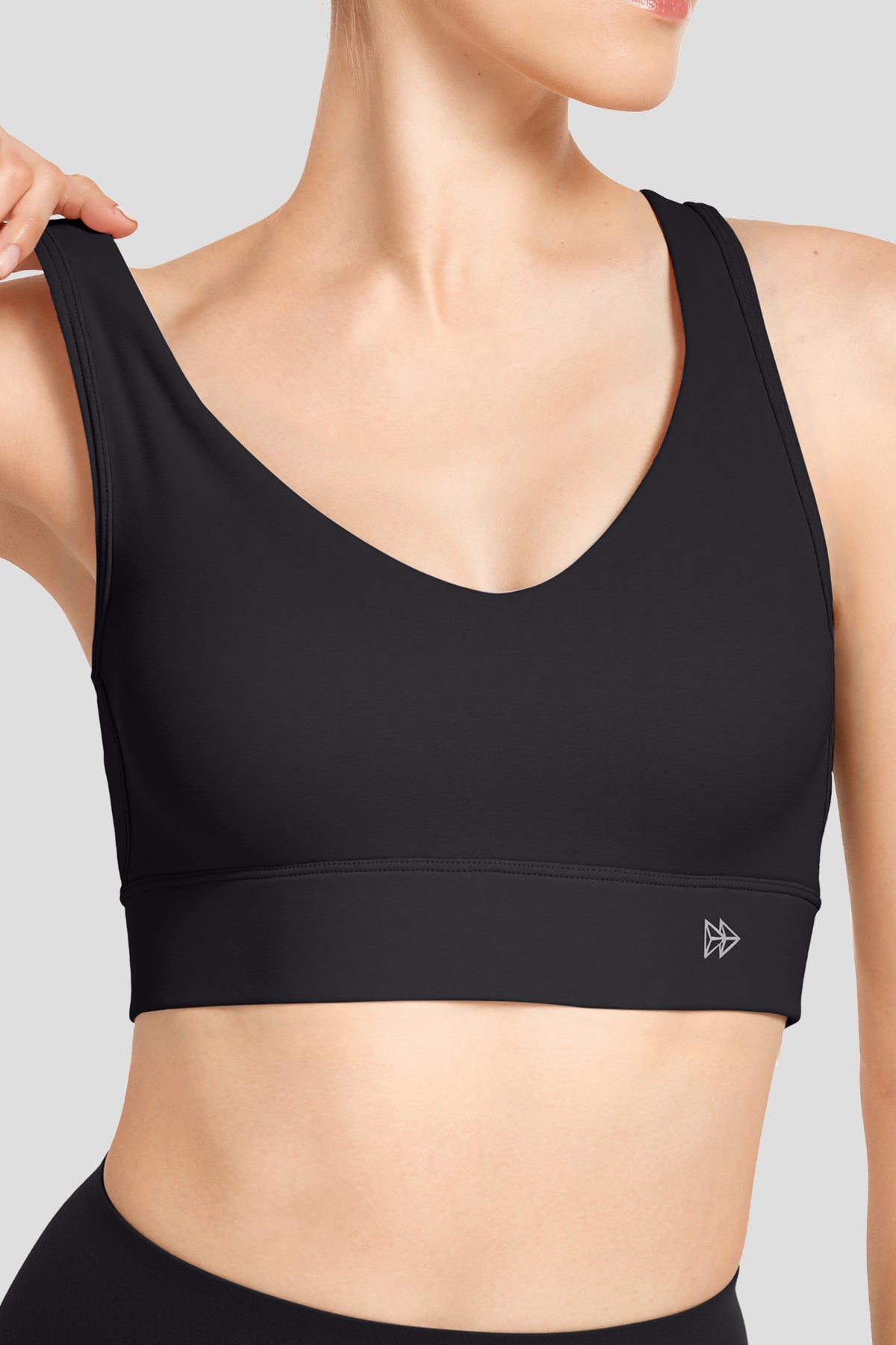 Anywhere™ V-Neck Wide Underband Sewn-In Pads Daily Bra | Women's Light Support Sports Bra