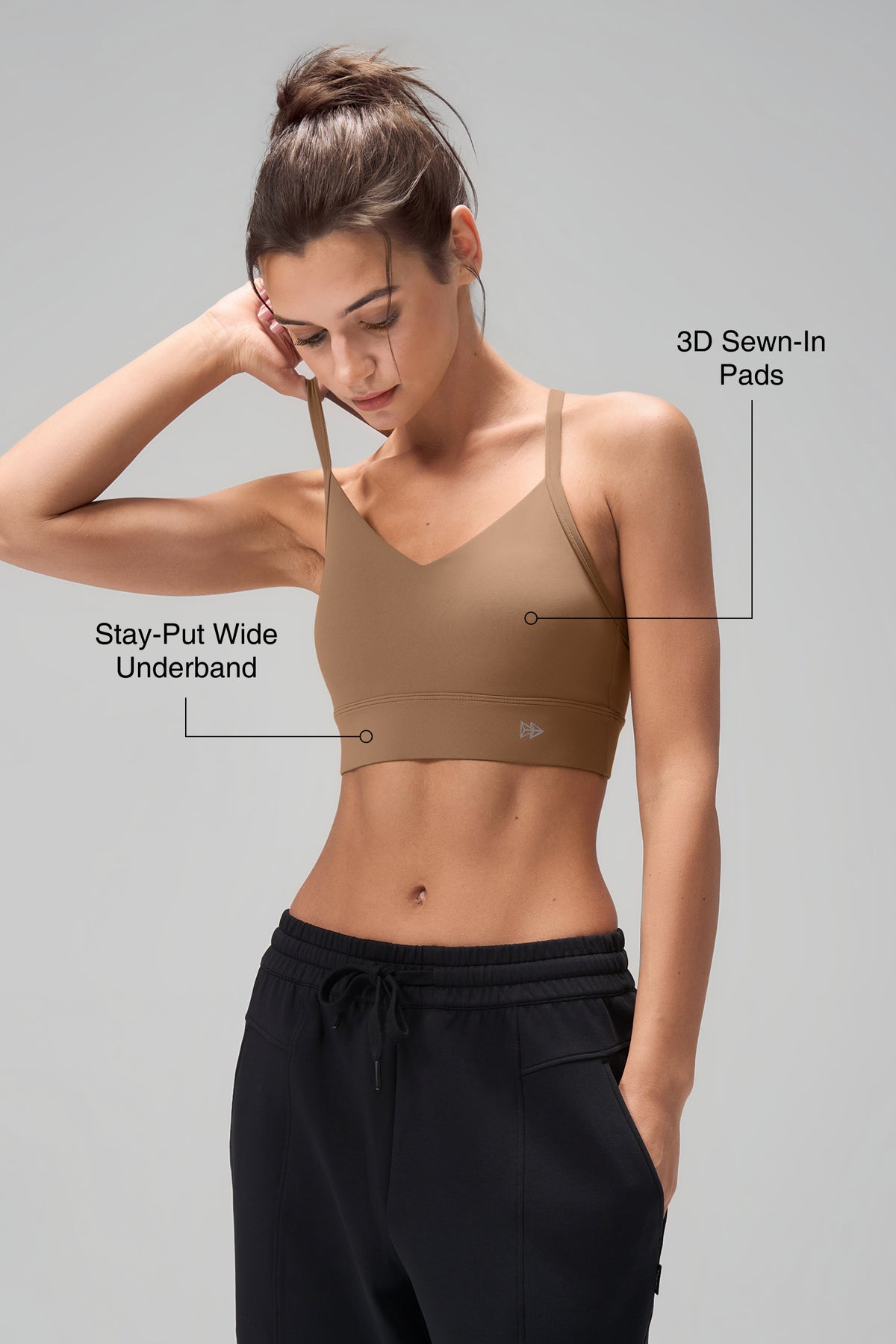 Sujetador de yoga con almohadillas cosidas y espalda en Y Anywhere | Sujetador deportivo de sujeción ligera para mujer