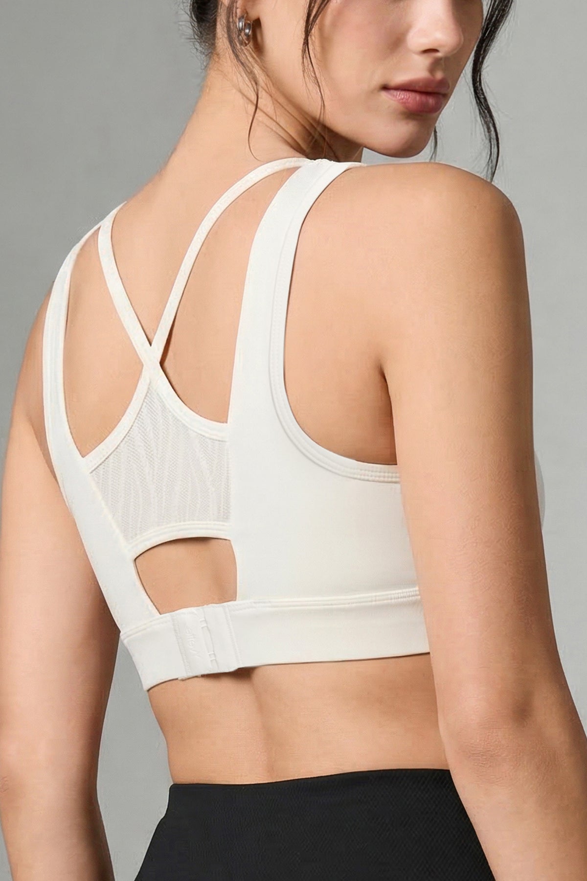 Echo™ Double-Strap Crossback Breathable Sports Bra | Medium Support for Yoga & HIIT