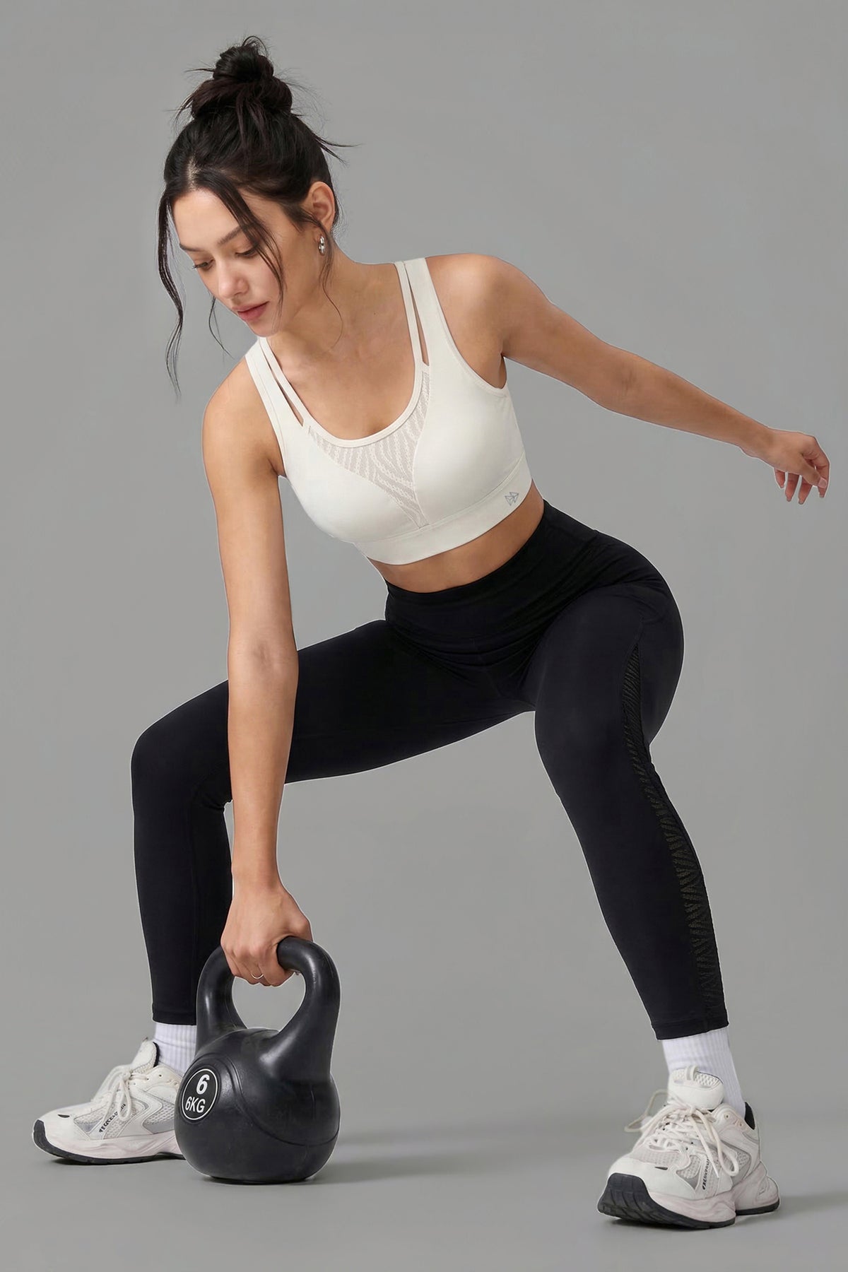 Echo™ Double-Strap Crossback Breathable Sports Bra | Medium Support for Yoga & HIIT