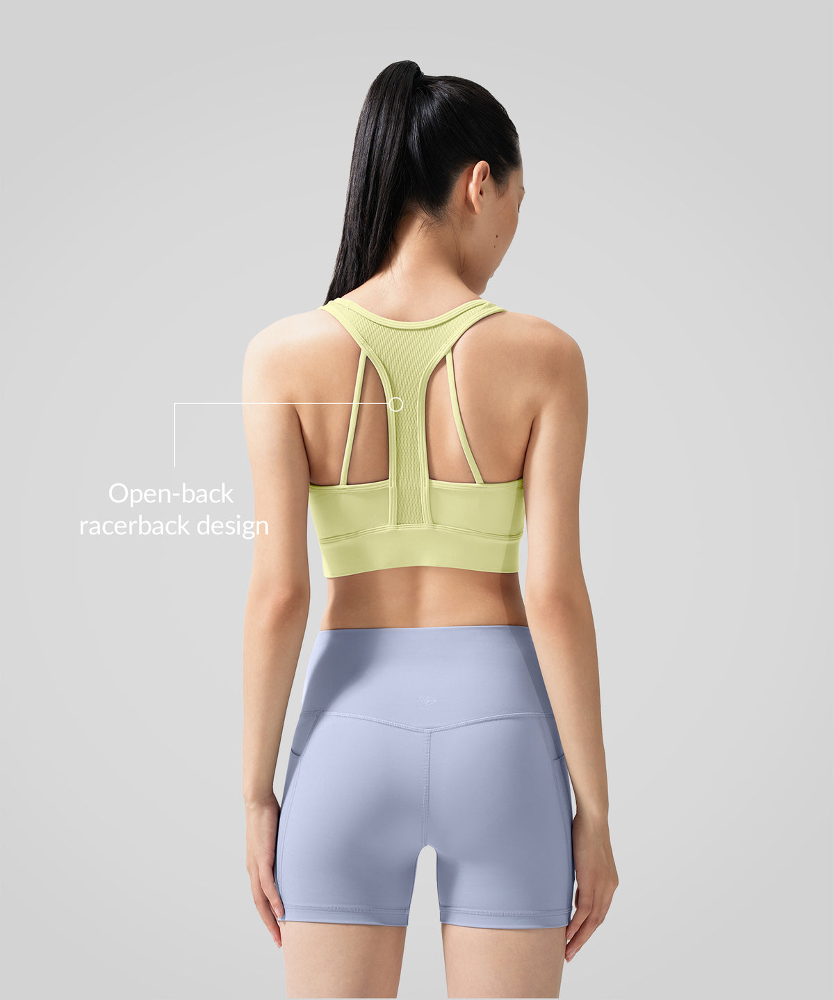 Anywhere V-Ausschnitt Racerback Yoga-BH im neuen Stil | Leicht stützender Sport-BH für Damen