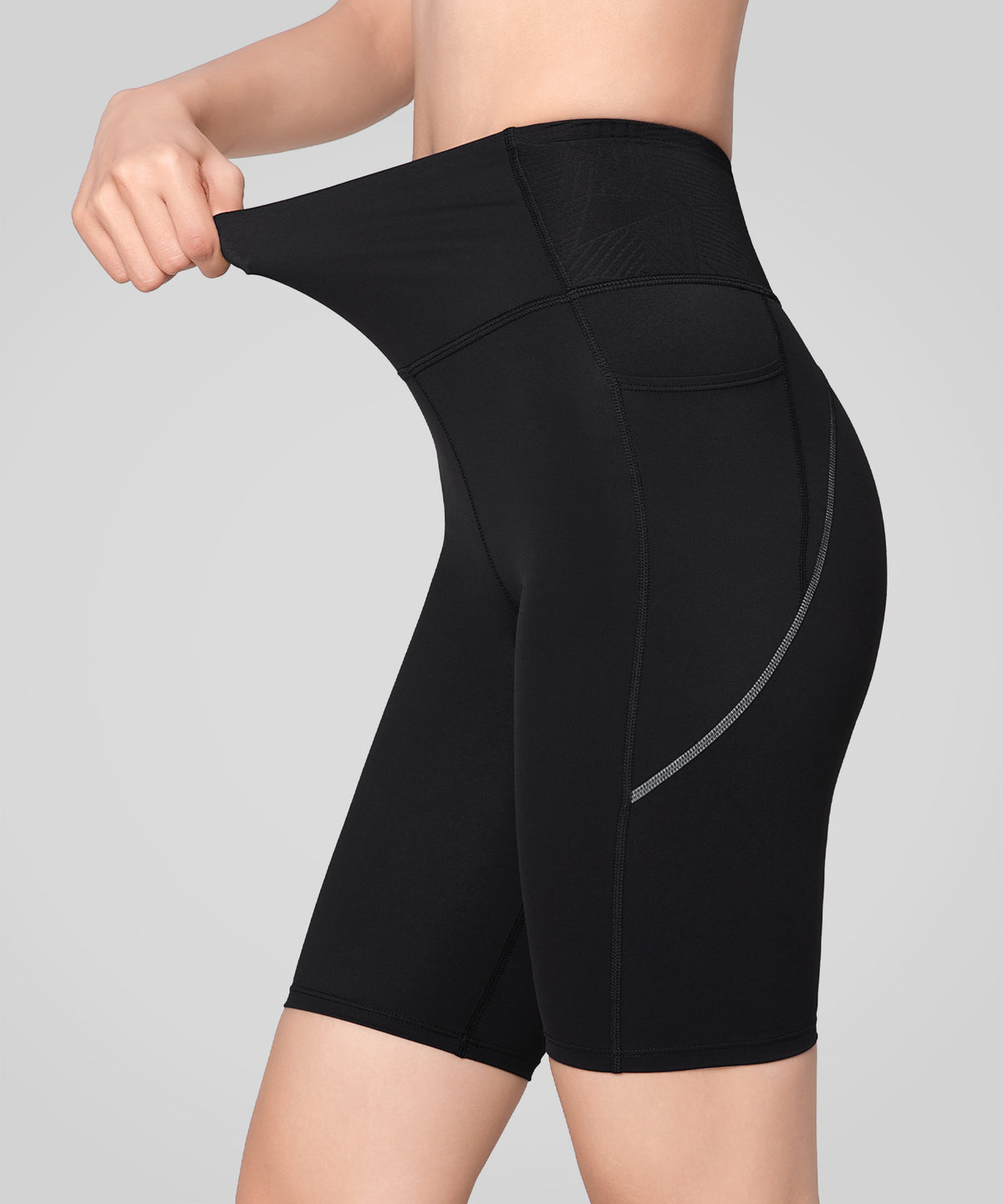 Pantaloncini elasticizzati a vita alta Echo con tasche laterali, 9'' | Pantaloncini da corsa ad alto sostegno da donna