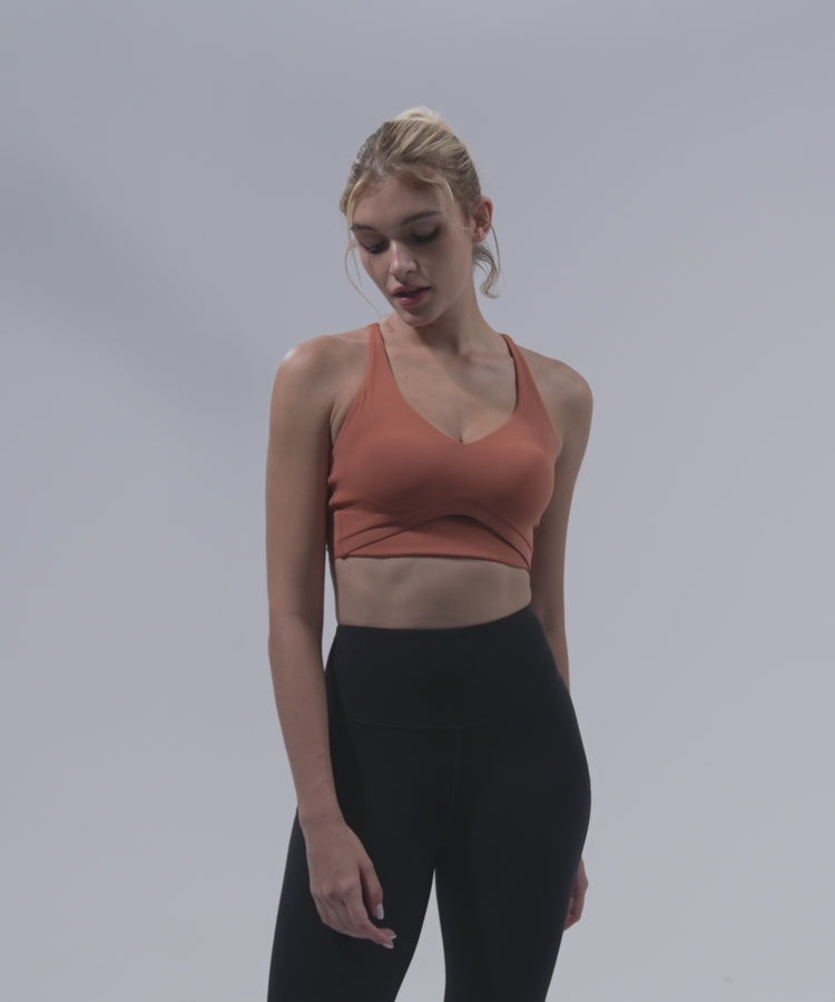 Anywhere V-Ausschnitt Cremeweicher Yoga-BH | Leicht stützender Sport-BH für Damen